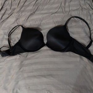32DD Victoria's secret push up bra